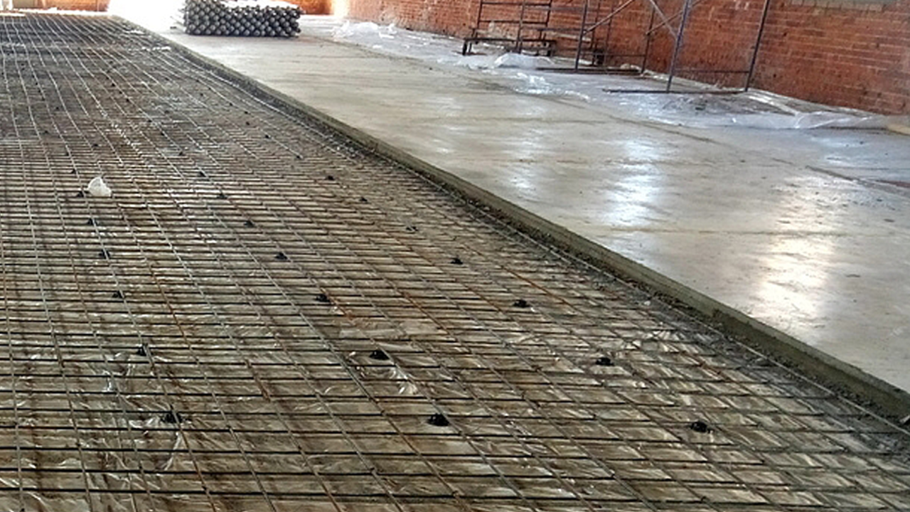 Укладка бетонного пола